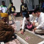 Tabur Bunga di Makam Pahlawan, Paslon Nomor Urut 1 Akan Perjuangankan Hak-Hak Veteran