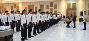 Ketua KPU Naning Wijaya Resmi Lantik 65 Anggota PPK se-Kabupaten OKU