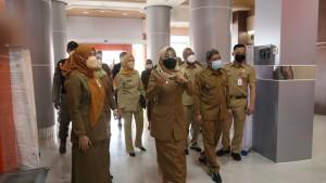 Puluhan Penderita Katarak di Mojokerto Jalani Operasi Gratis