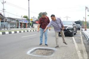 Mega Proyek Disinyalir Dikerjakan Tidak Sesuai Spek, Saat Komisi II DPRD Kota Mojokerto Lakukan Sidak