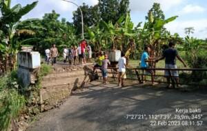 Jembatan Penghubung Antar Kabupaten Di Desa Klitih Putus