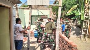 Koramil 0815/05 Gedeg Bongkar Rumah Warga Desa Batankrajan