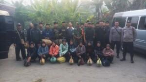 Koramil Mojosari Bareng Polsek Kawal Tes Ayam Jago Calon Warga PSHT