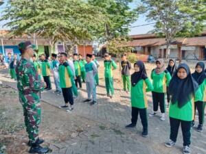 Tingkatkan Kedisiplinan, Koramil 0815/16 Pacet Edukasi Pelajar MTs Hikmatul Amanah
