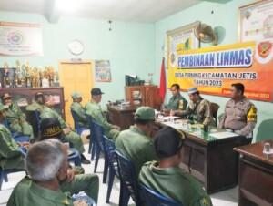 Peran Aktif Babinsa Koramil 0815/07 Jetis Bina Linmas Desa Perning