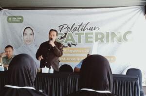 Indro Wakil Komisi II DPRD Kota Mojokerto Beri Motivasi Pada Pelatihan Catering