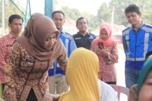Pemkab Mojokerto Bersama PT Jasa Marga Serahkan Bantuan Paket Gizi Balita Untuk Warga Jetis