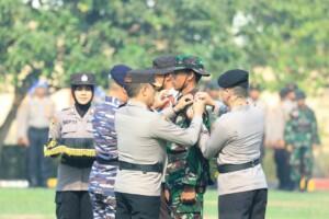 Wakapolda Jatim Didampingi Dirdik Kodik Latal Buka Diklat Integrasi Kebangsaan TNI-Polri 2023