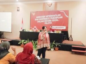Anggota DPRD Provinsi Jawa Timur Peni Sutantri Tegaskan Para Perempuan Harus Mandiri dan Jangan Takut Berpolitik