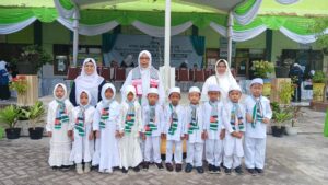 Bertema Indonesia Hebat Bersama Umat RA Perwanida III Galang Ikut Apel HAB 78 Kemenag Lamongan