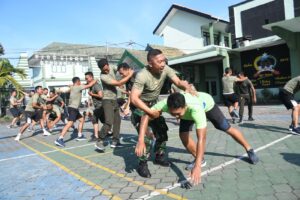 Latihan Bela Diri Taktis, Tingkatkan Kemampuan Prajurit Kodim 0815/Mojokerto