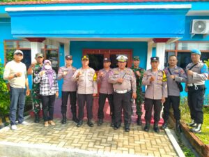TNI – Polri Di Mojokerto Raya Amankan Kotak Suara di Kantor PPK
