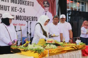 HUT Ke-24 RSUD Dr. Soekandar, Bupati Komitmen Maksimalkan Pelayanan dan Pembangunan Fasilitas Kesehatan 