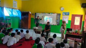Bina Wasbang, Bati Tuud Ramil 0815/14 Dlanggu Ingatkan Pelajar Bahaya Narkoba