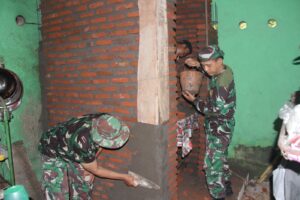 Pra TMMD Reguler 121 Kodim 0815/Mojokerto Bangun 16 Unit Jamban Sehat