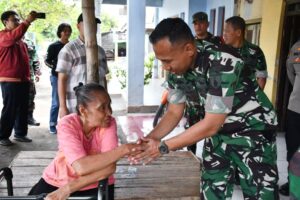 Kodim 0815/Mojokerto Salurkan Sedekah Prajurit Untuk Masyarakat Yang Membutuhkan