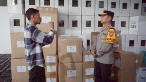 Kapolres Mojokerto Kota Tinjau Gudang Logistik KPU, Pastikan Keamanan Jelang Pilkada 2024