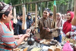 Peringati Hari Jadi Ke-2 Wisata Budaya & Kuliner Pasar Kramat, Dandim 0815/Mojokerto Ajak Jaga Nuansa Budaya Hingga Ke Generasi Terakhir