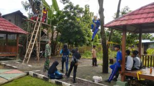 Tingkatkan Ketangkasan, Saka Wira Kartika Koramil 0815/18 Gondang Gelar Outbound dan Mountaineering