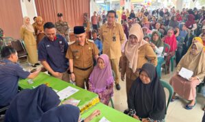 925 KPM Terima Bansos, Bupati Al Barra Tegaskan Warga Harus Terima Bantuan Utuh