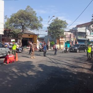 Perkuat Sinergitas, Kodim 0815/Mojokerto Bersama Polres & Tim Gabungan Siaga Amankan Arus Balik Idul Fitri 1446 H