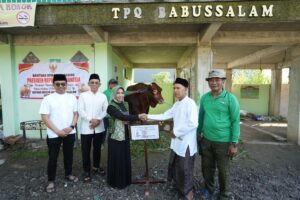 Salurkan 18 Hewan Kurban, Ning Ita: Wujud Nyata Semangat Berbagi dan Kepedulian KORPRI