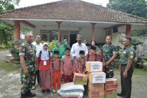 Program Sedekah Prajurit, Wujud Cinta TNI untuk Rakyat dan Anak Yatim