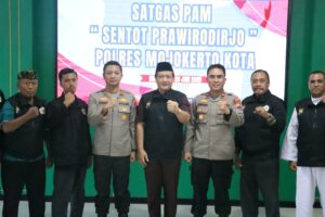 ‎Jelang Malam 1 Suro, Polres Mojokerto Kota Kukuhkan Satgas Pam Sentot Prawirodirjo