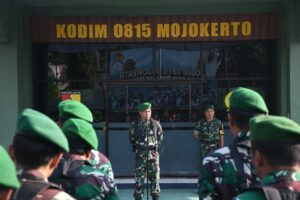 Kodim 0815/Mojokerto Gelar Apel Siaga, Dandim Tekankan Waspada Aksi Anarkis