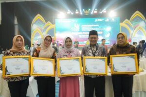 Kota Mojokerto Raih Juara Umum Syariah Awards Jawa Timur 2025