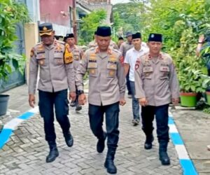 Kapolres Mojokerto Takziah Ke Rumah Orang Tua Korban Mutilasi di Lamongan