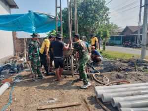 TMMD ke-126 Kodim 0815/Mojokerto Bangun Sumur Bor di Lima Titik, Dukung Program Unggulan Kasad untuk Pemenuhan Air Bersih