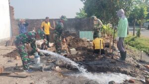Air Bersih Mengalir, Harapan Baru Tumbuh Lewat TMMD ke-126 Kodim 0815/Mojokerto