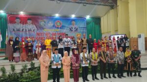 Bupati OKU H.Teddy Meilwansyah Hadir Dalam Peringatan HGN dan HUT PGRI ke 80 Di Gedung Kesenian OKU 