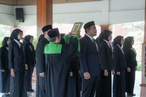 Wali Kota Mojokerto Ambil Sumpah PNS dan Pejabat Fungsional, Tekankan Integritas