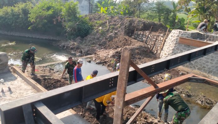 Gelagar Baja Mulai Terpasang, Jembatan Garuda Tahap V di Bangsal Masuki Fase Konstruksi Utama