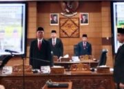 Dadang Wijaya Resmi Diambil Sumpah Jabatan Anggota DPRD OKU, Gantikan Umi Hartati