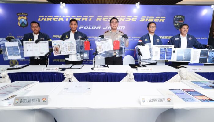 Polda Jatim Bongkar Sindikat Penipuan Online Emas Murah, Lima Tersangka Diantaranya Warga Binaan Lapas Diamankan