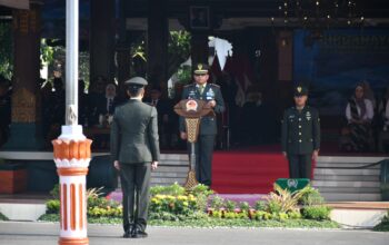 Upacara HUT ke-81 TNI di Mojokerto Teguhkan Semangat TNI Kuat Bersama Rakyat